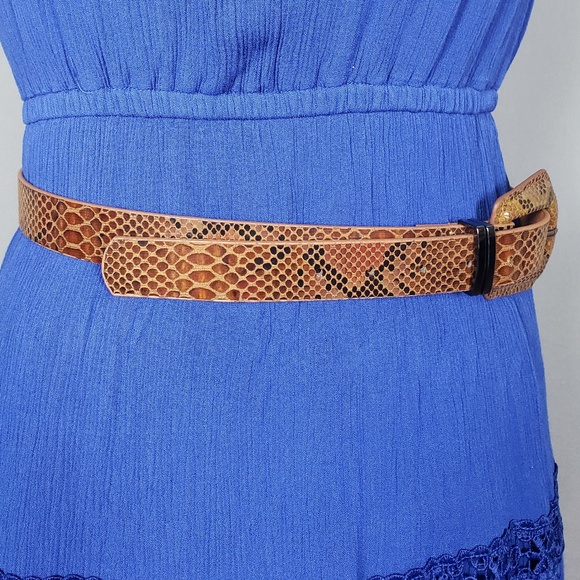🆕 Faux Snake Skin Belt with Geometric buckle - Picture 4 of 6